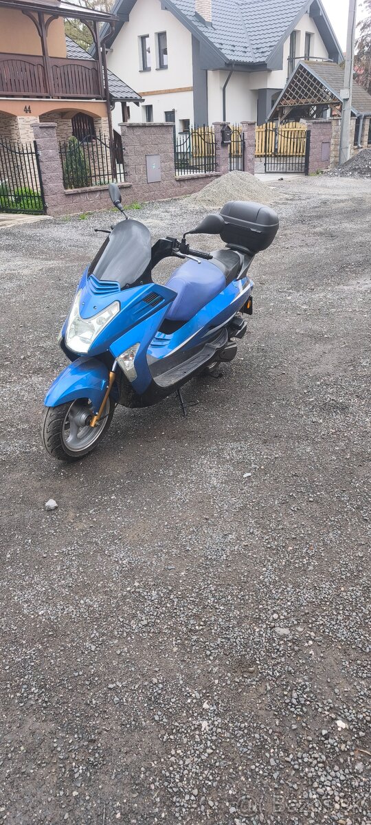 Skuter 125 - 4