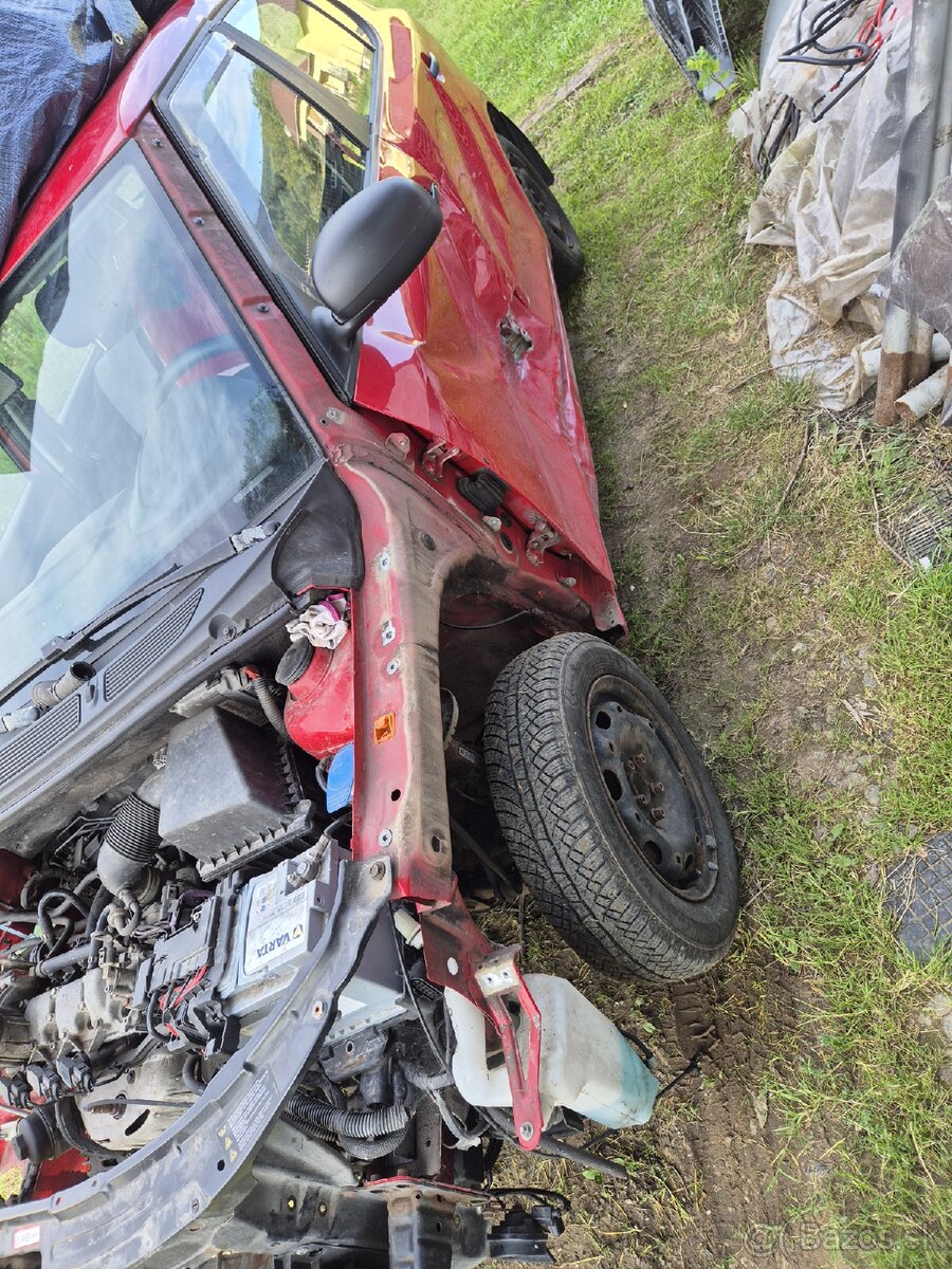 Fabia 2 rozpredám HOLOMOTOR PREDANÝ - 4