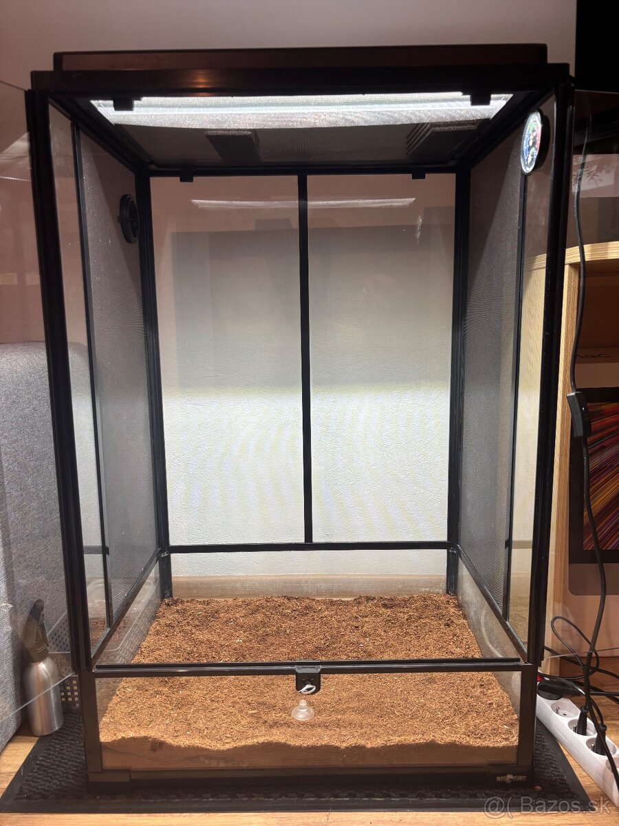 Terárium s chameleónom - 4