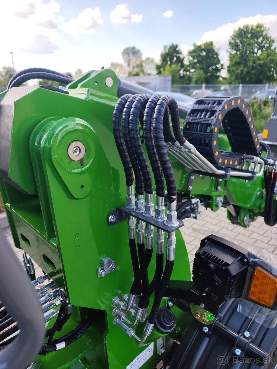 KOLESOVÝ NAKLADAČ 908T - 4