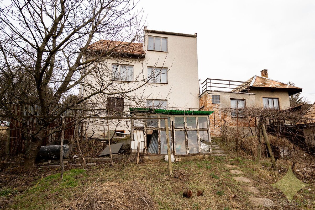 Dvojgeneračný rodinný dom v obci Balog nad Ipľom - 4