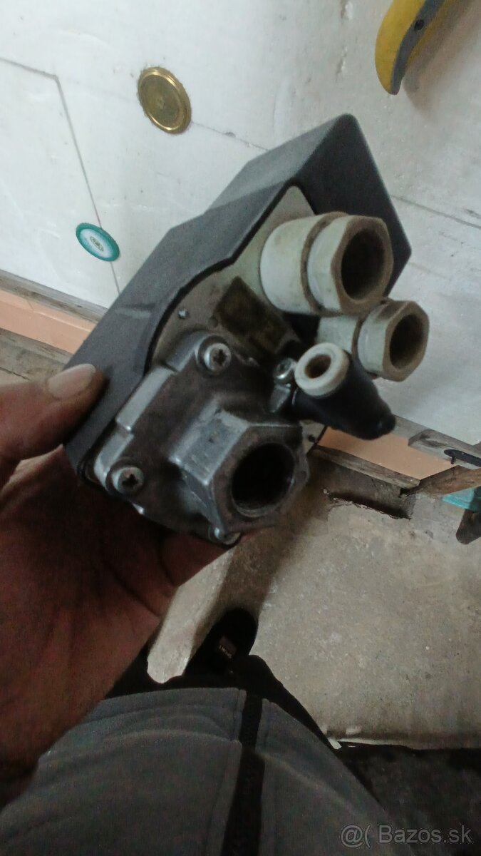 Kompresorova jednotka ,tlakový spínač - 4