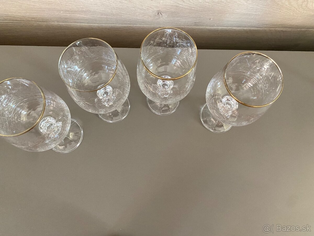 Predám poháre na víno-3 dcl - 4