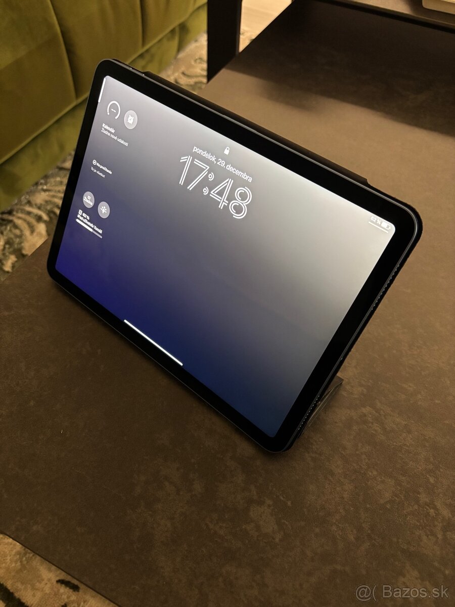 iPad Air 5 (2022) – 64 GB, Wi-Fi + Apple Pencil - 4