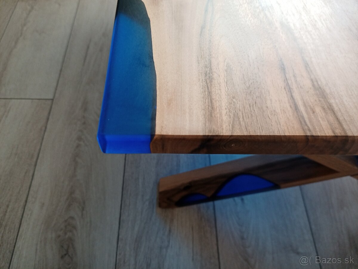 Epoxidový konferenčný stolik - 4