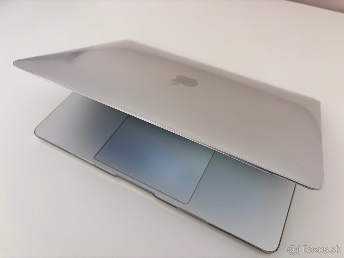 MacBook Air 13 - 4