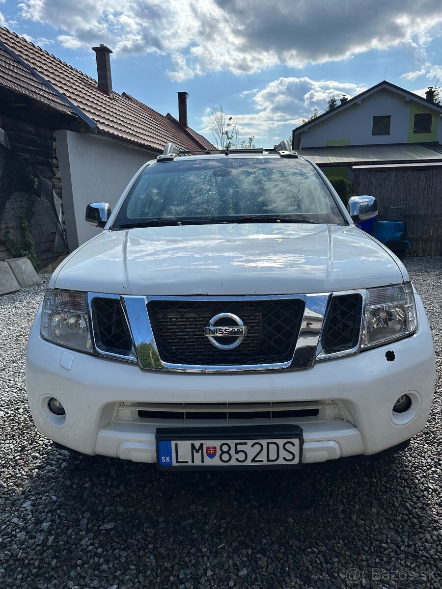 Navara d40