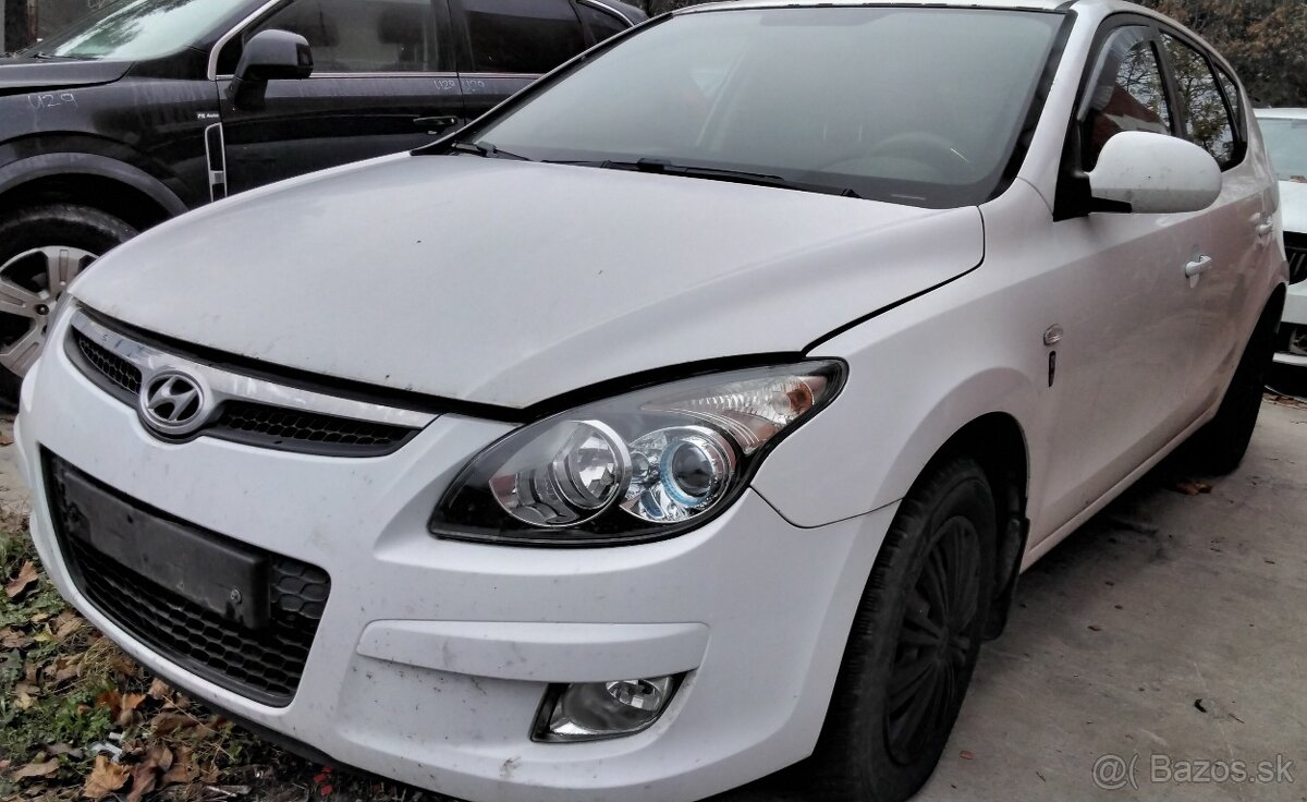 Predám MOTOR G4FA HYUNDAI i30 1.4 2009 NÁRAZNÍK, KAPOTA, SV - 4