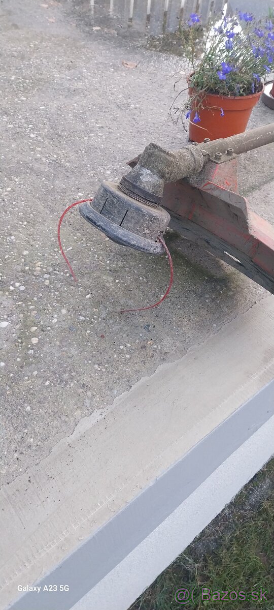 Krovinorez Hecht 163 profi - 4