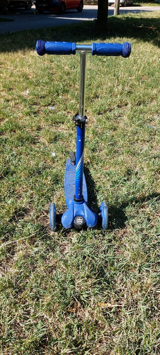 Detská kolobežka s LED kolieskami - 4