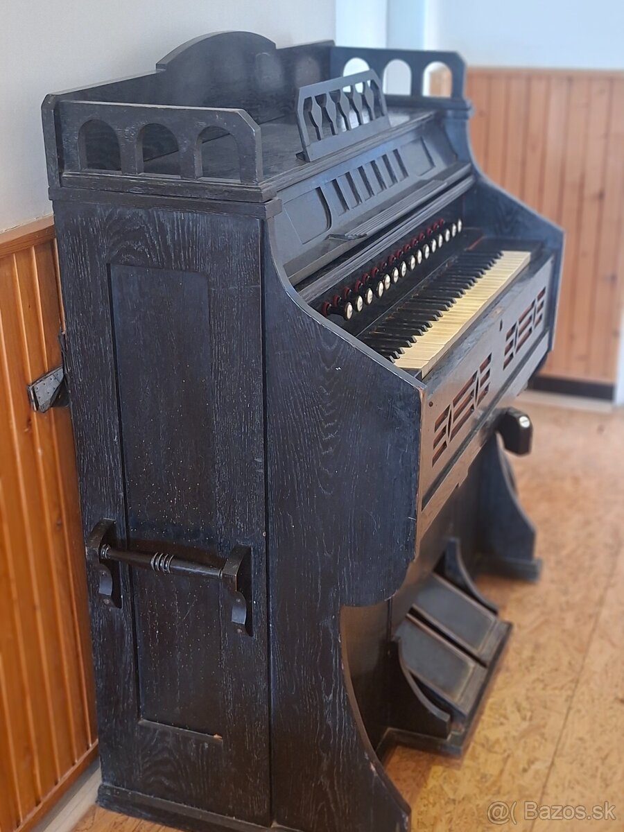 Predám harmónium Julius Guna - 4