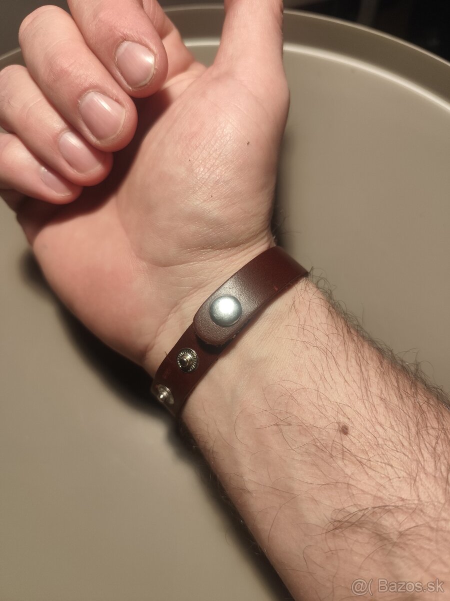 Predám štýlový pánsky koženkovy náramok - 4