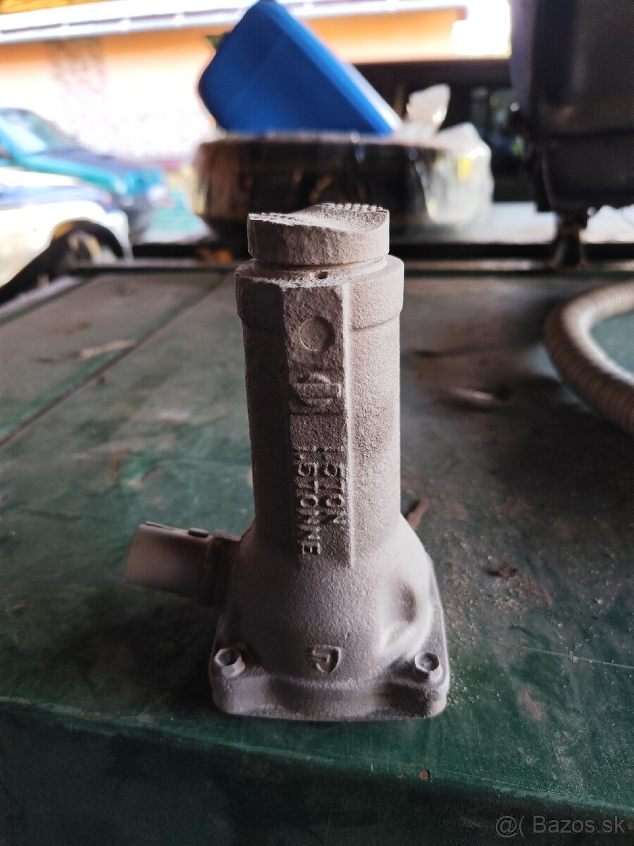 Originálny zdvihák Nissan - 4