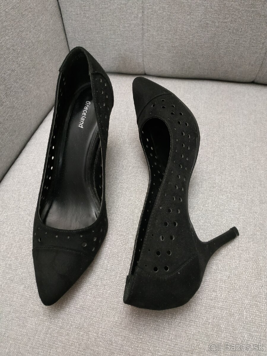 Čierne dámske semišové lodičky, č. 39, Zn. Graceland - 4