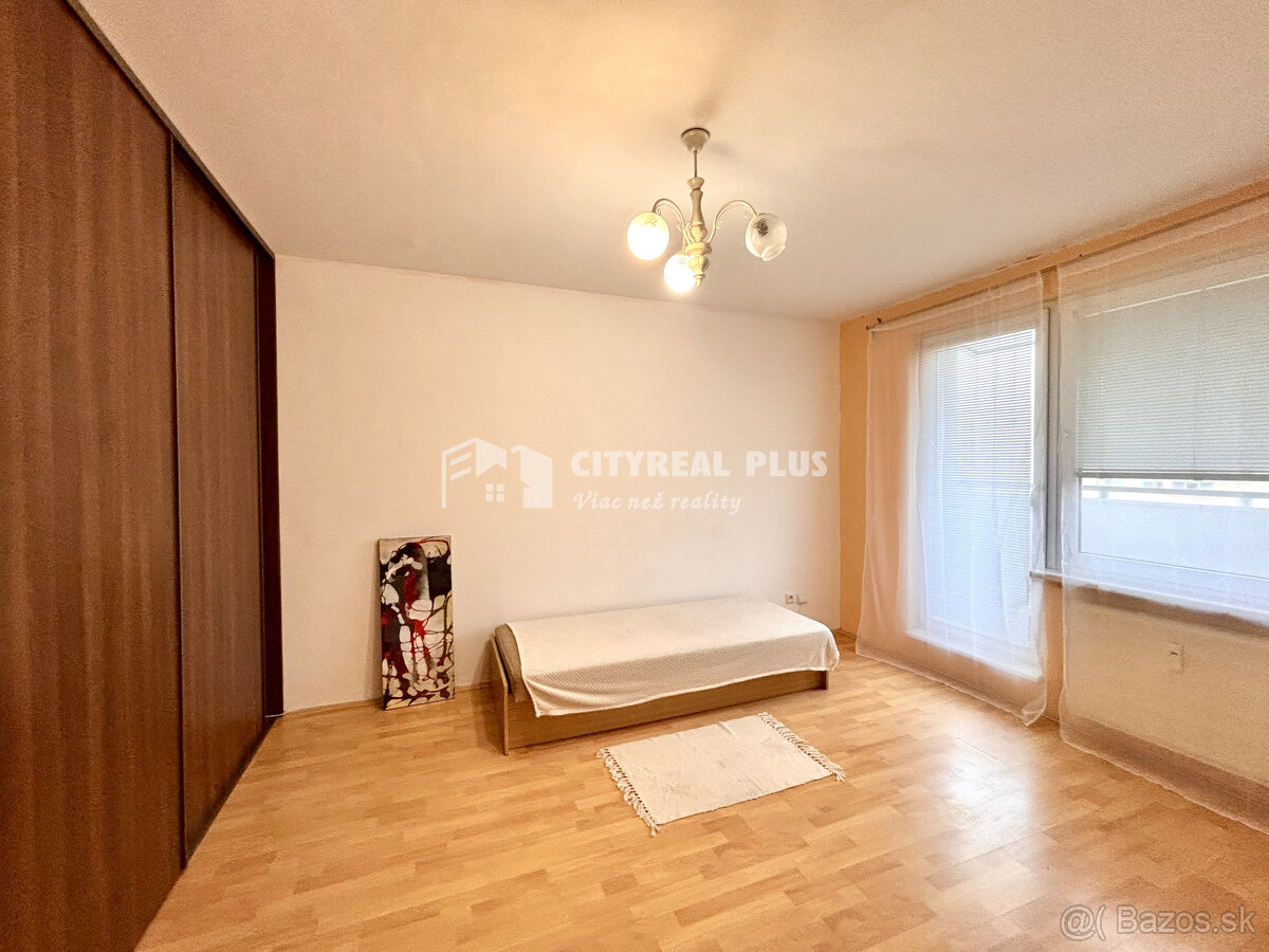 Ponúkame Vám na prenájom 1 izbový byt v Nových Zámkoch - 4