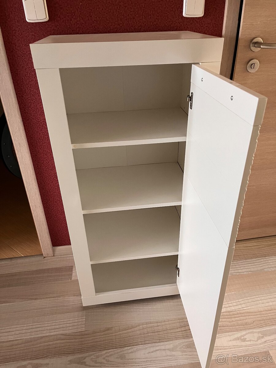 Nabytok do chodby - lavica, vysoka skrinka, skrinka, zrkadlo - 4