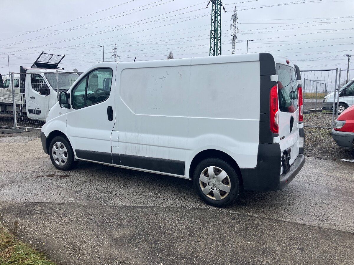 Renault Trafic 2.0DCI L1H1 - 4