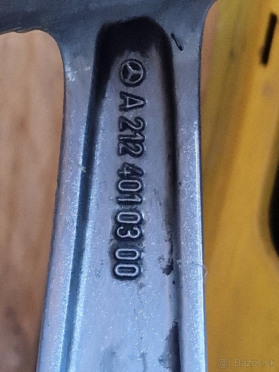 Mercedes R 18 A2124010300 - 4