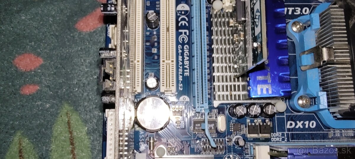 Set Gigabyte GA-MA78LM-S2 + AMD CPU + 4GB RAM + Karty - 4