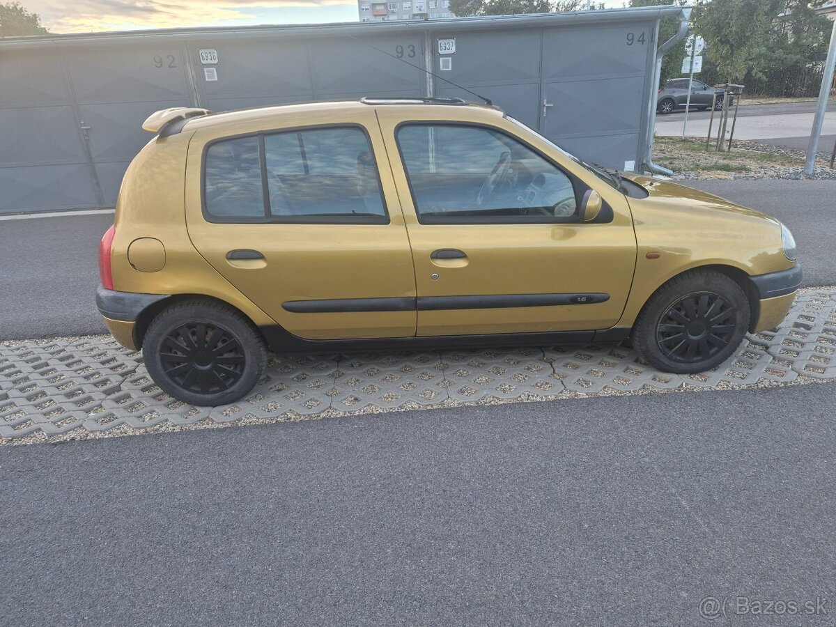 Predám Renault Clio 2 - 4