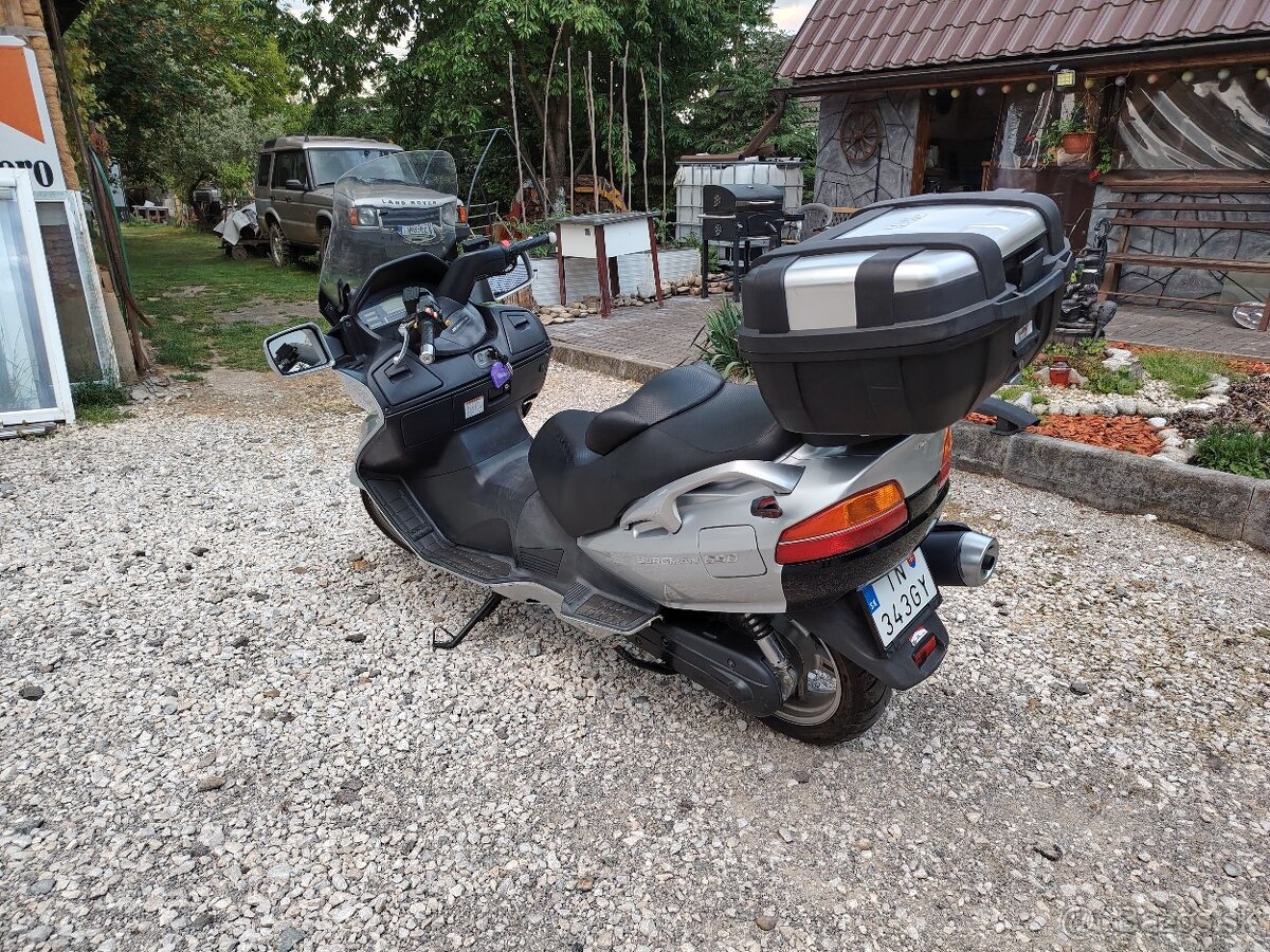 Suzuki Burgman 650 - 4