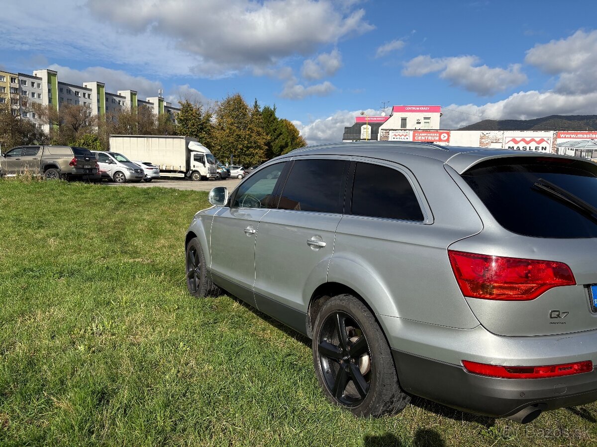 Audi Q7 - 4