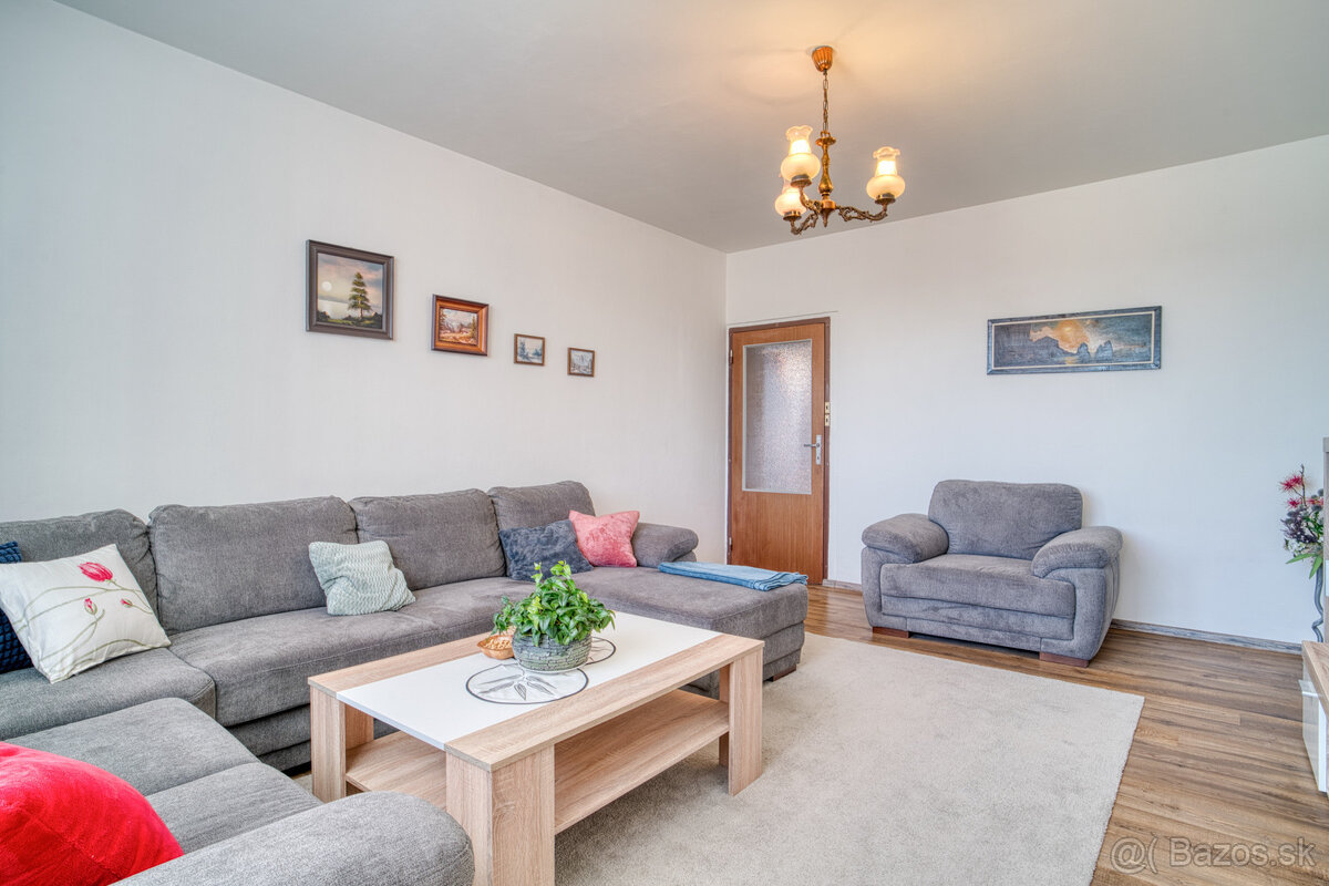 Na predaj 3-izbový byt na ulici Novomeského v Pezinku - 4