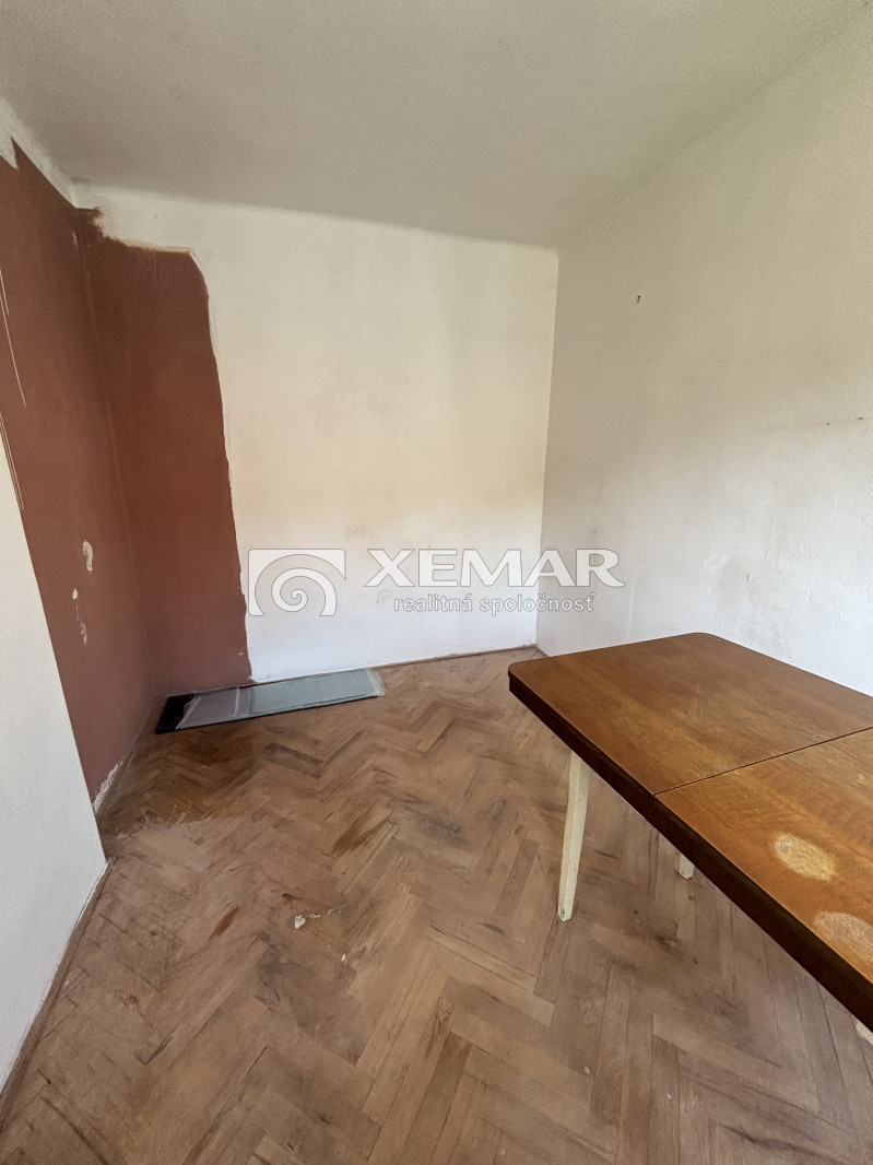 Predaj 3 -izbový byt s balkónom vo Vyhniach - 4