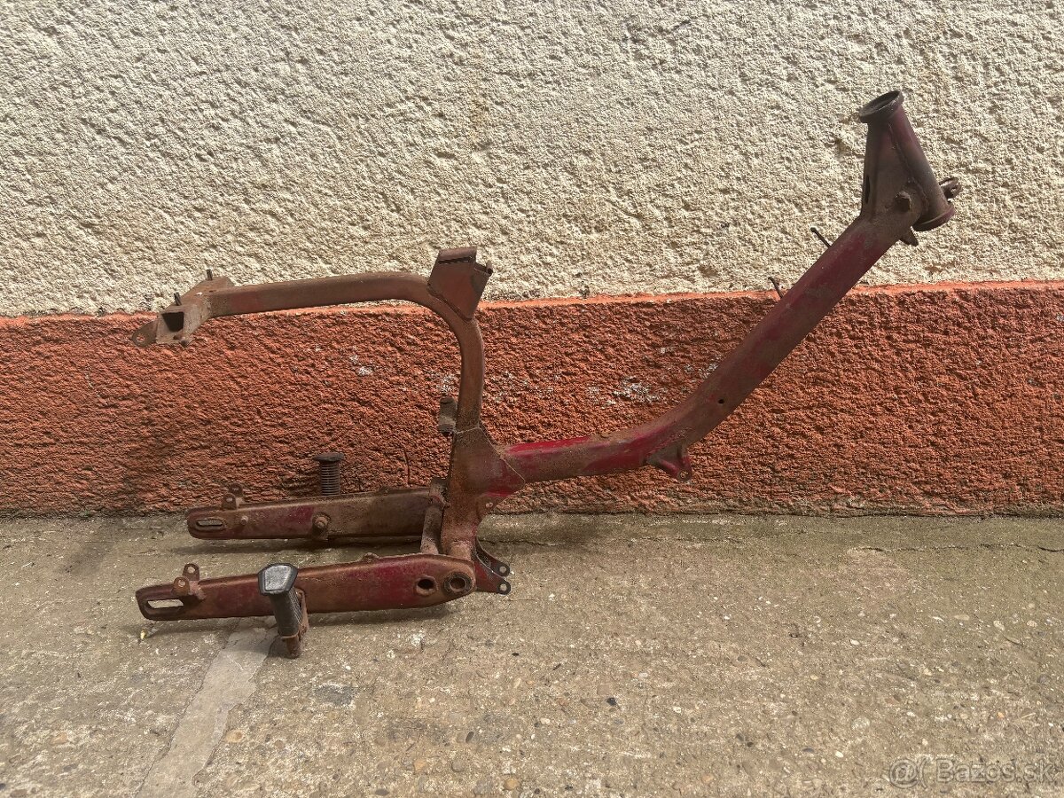 Kostry jawa pionier a jawa Mustang - 4