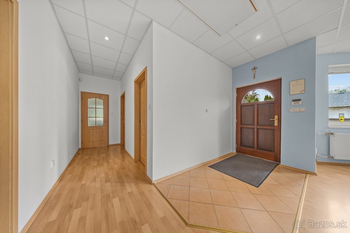 REZERVOVANÉ - RD (OBJEKT) V ATRAKTÍVNEJ LOKALITE SO SKLADOM - 4