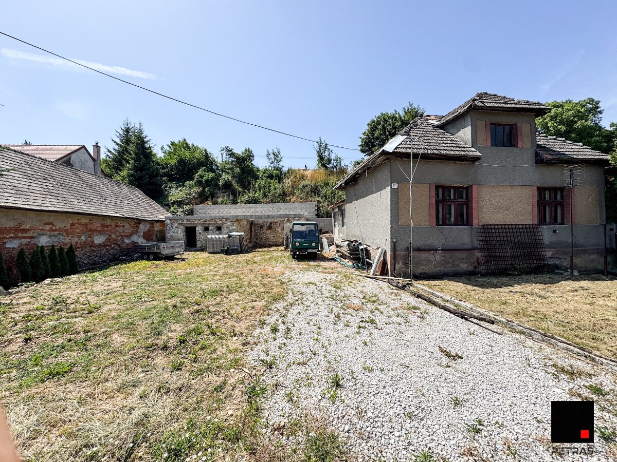 RODINNÝ DOM S PROJEKTOM A STAVEBNÝM POVOLENÍM - 4