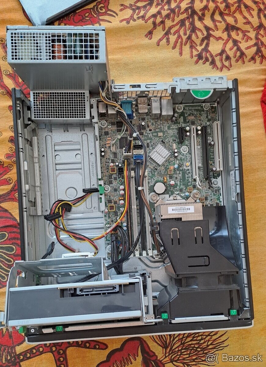 HP Compaq Elite 8300 SFF, i3 3220, 4GB RAM, Win 10 - 4