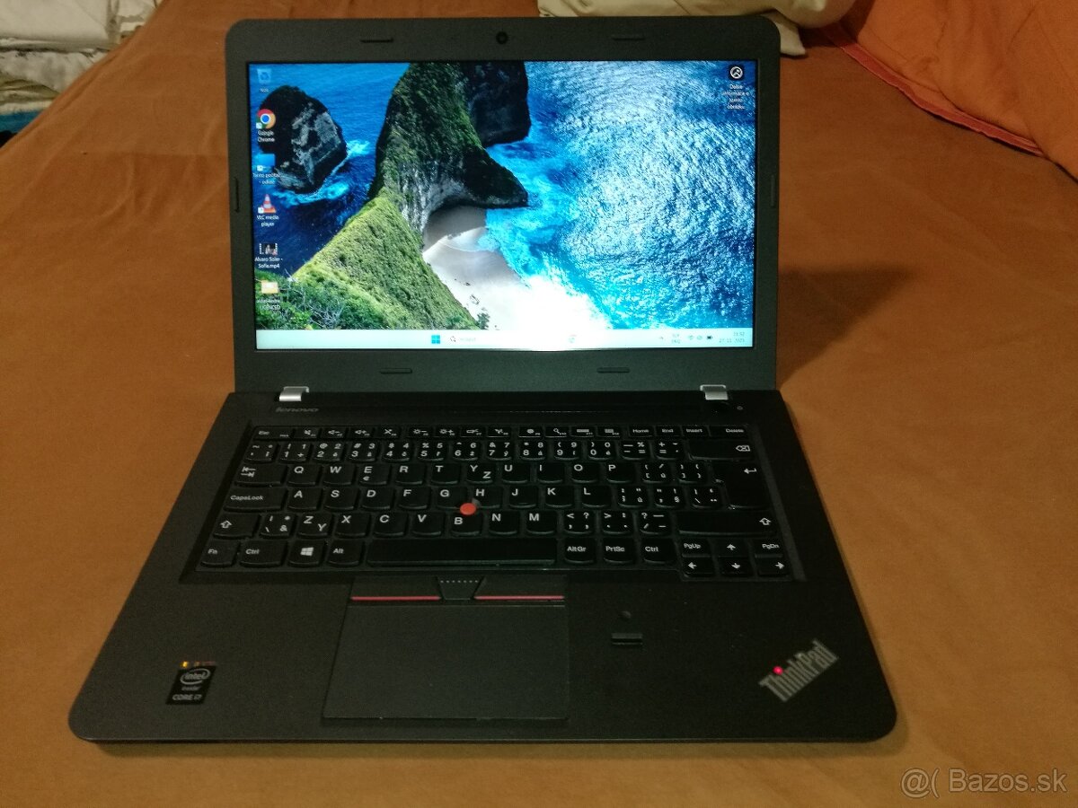 Lenovo. i7-5500U. RAM 8 GB. SSD 256 GB.14“ UVD. AMD 2 GB. - 4