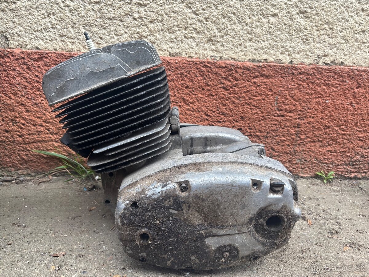 Motor čz 175-477 - 4