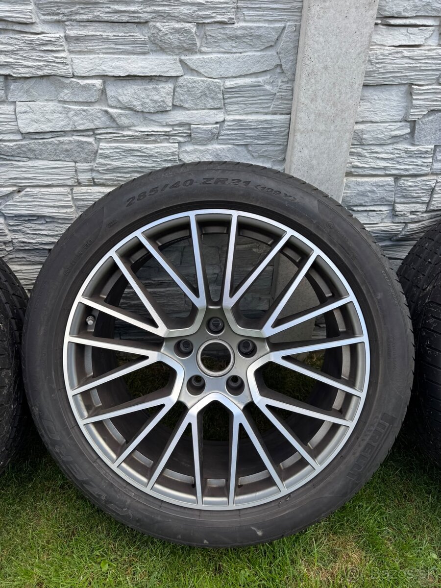 Cayenne Spyder R21 - 4