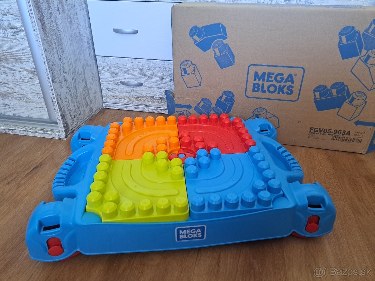 Mega bloks stolík - 4
