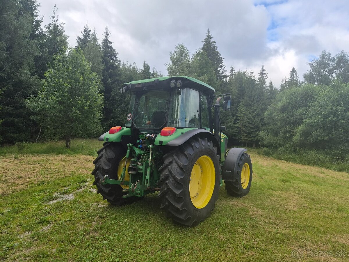 Predám traktor John deere 5100 M - 4