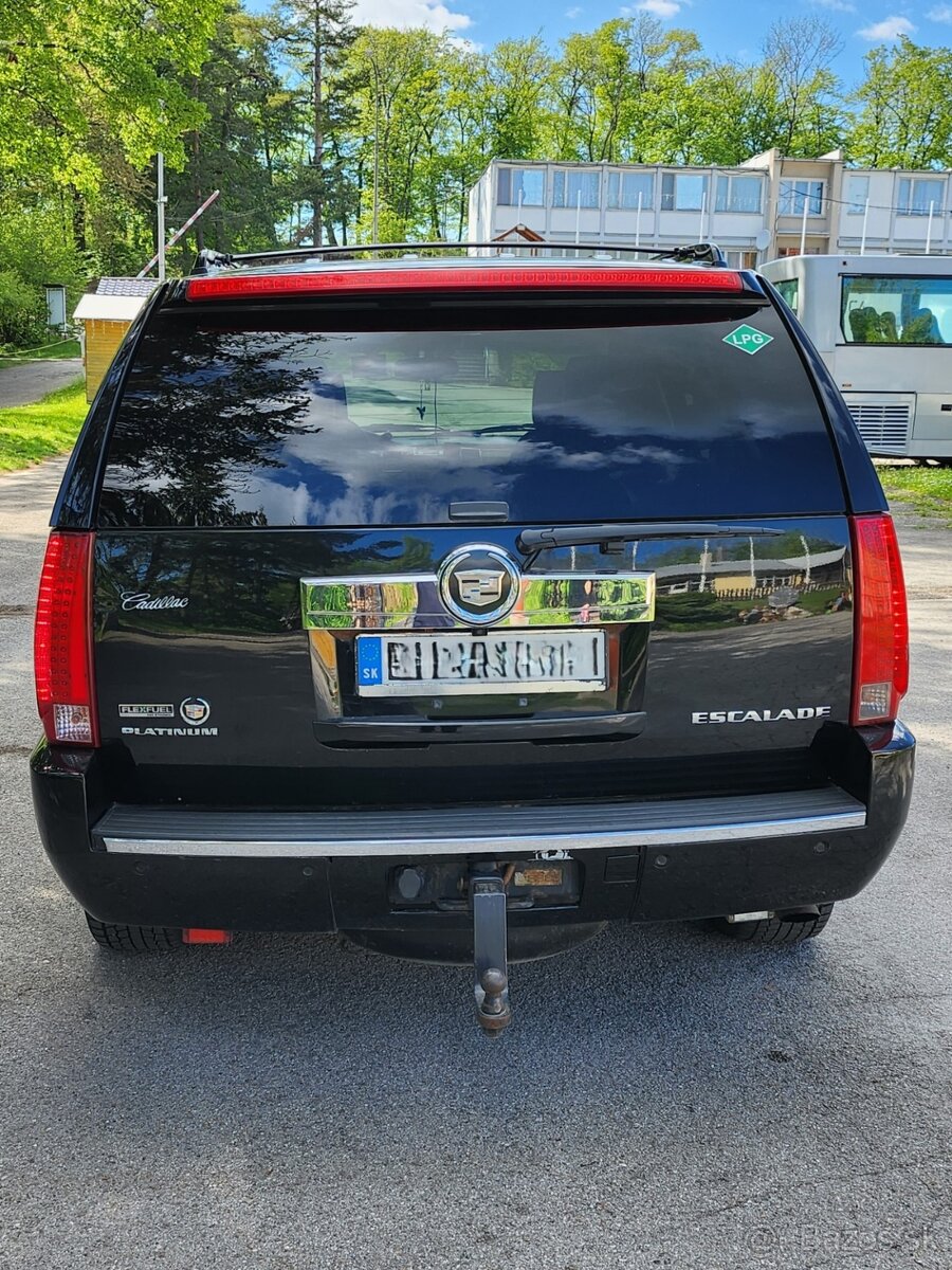 Predám CADILLAC ESCALADE - 4