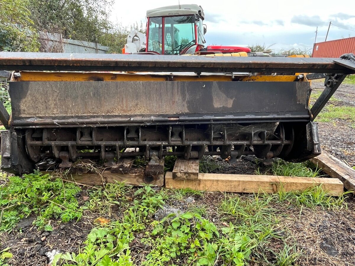 Lesný mulcovac / lesná freza - 4