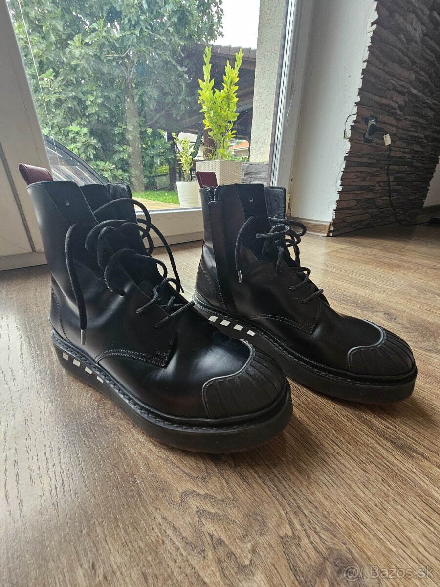 Predávam Valentino Garavani leather boots - 4
