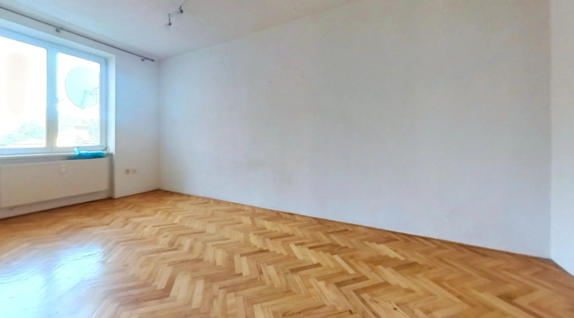 Predaj 2 izbového bytu Zvolen centrum - 4