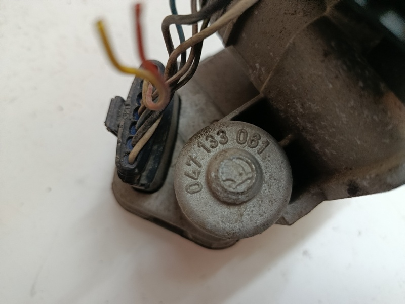 skrtiaca klapka SKODA FELICIA 1.3 047133061 50€ - 4