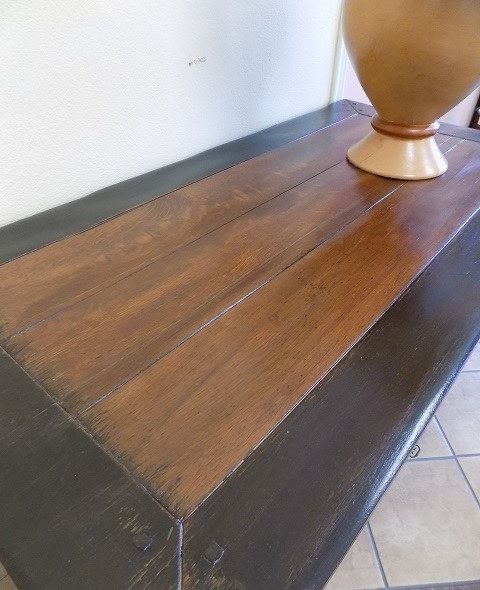 Štýlová komoda z masívu - tmavé drevo - 4