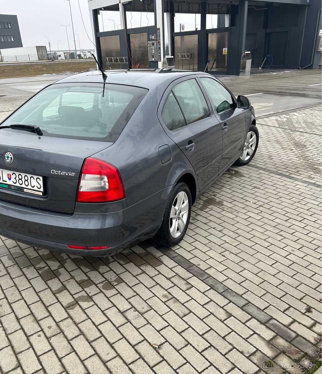 Škoda Octavia 2012r. 2.0TDI 103kw CR Elegance - 4