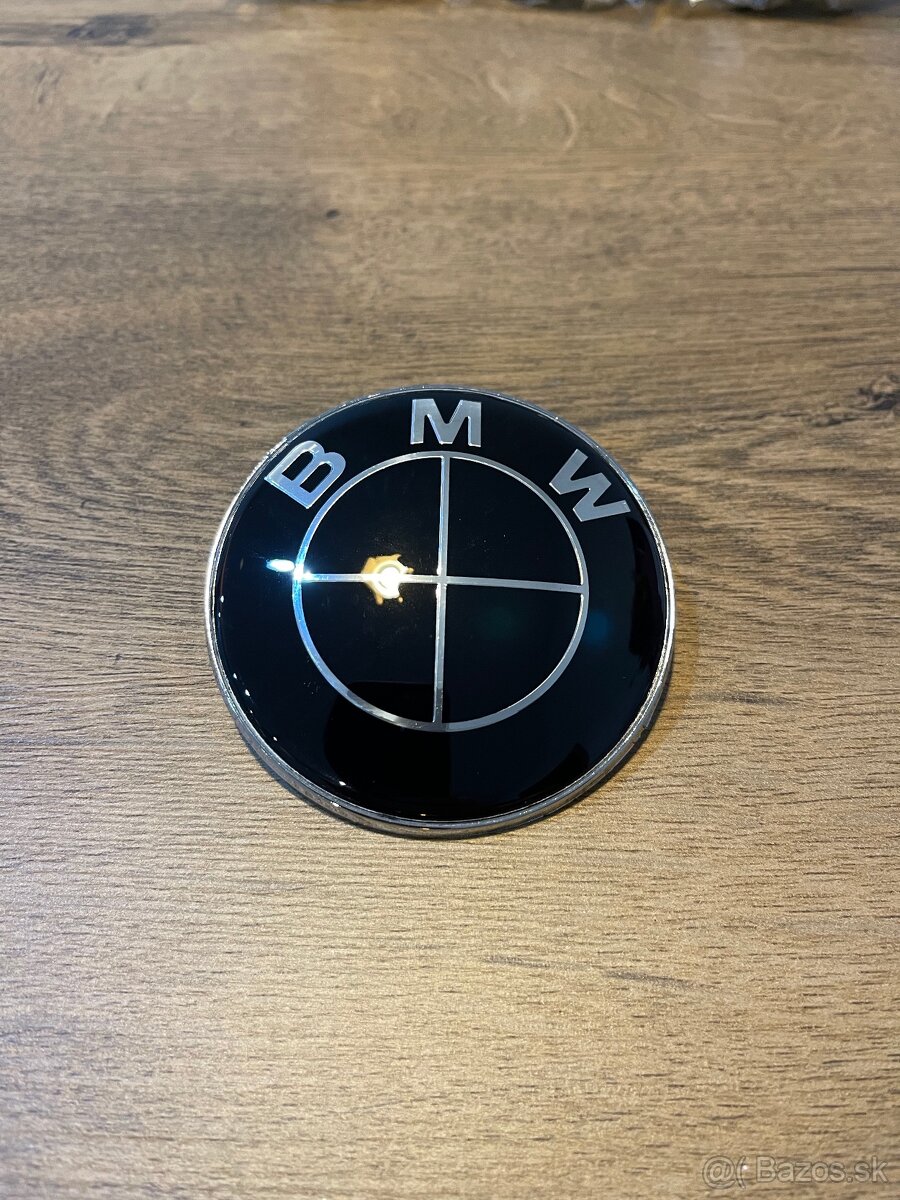 Čierne znaky BMW - 4