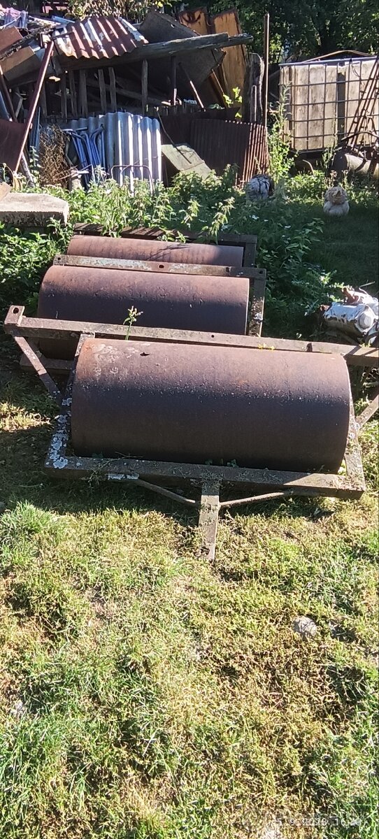 Ponúkam traktor s príslušenstvom - 4