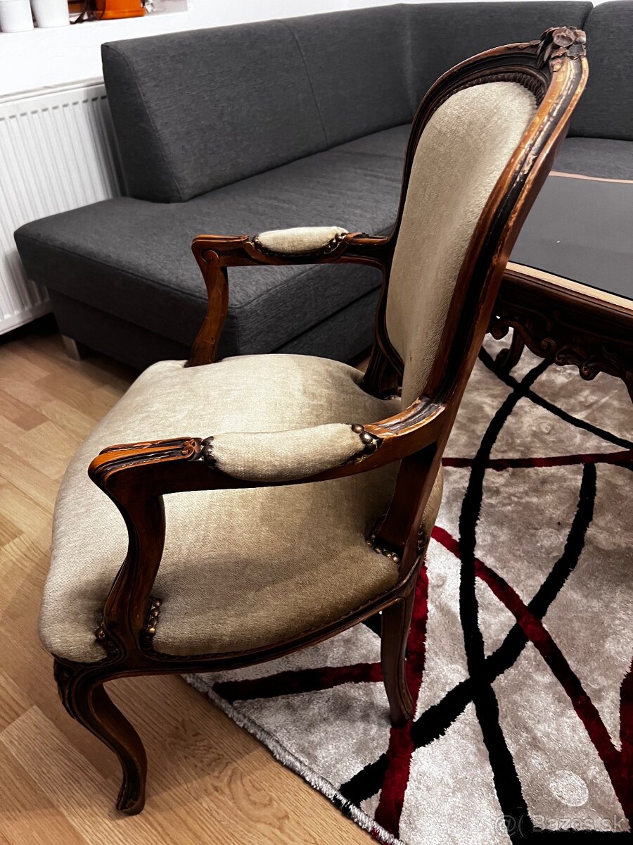 Starozitny stôl a stolicky - 4