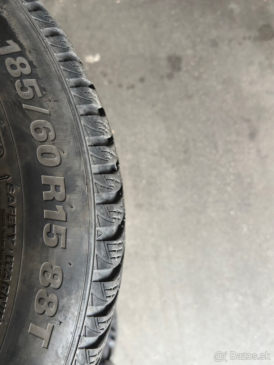 ZIMNÁ SADA 185/60 R15 KUMHO WINTERCRAFT WP51 - 4