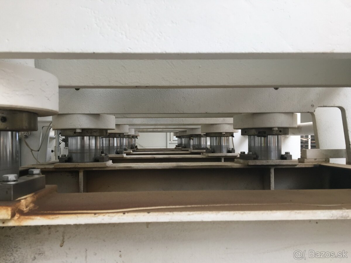 Průběžný dýhovací lis ORMA, desky 5100 x 1400 mm - 4