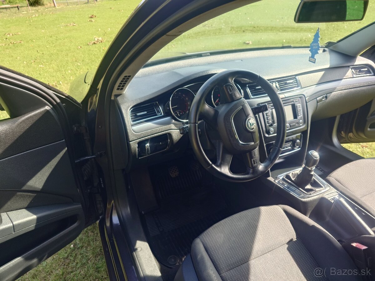 Škoda Superb 1.6 TDI 77kw - 4